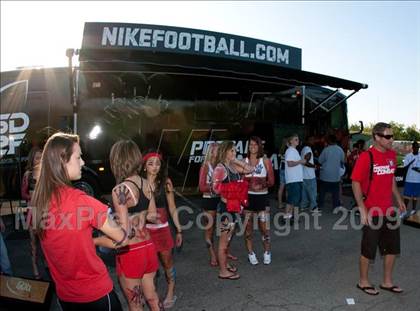 Thumbnail 2 in Glenville @ Wayne (Nike 5 Days 2 Friday) photogallery.
