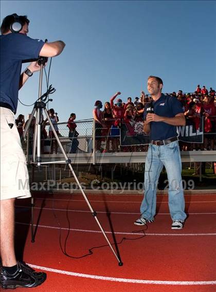 Thumbnail 2 in Glenville @ Wayne (Nike 5 Days 2 Friday) photogallery.