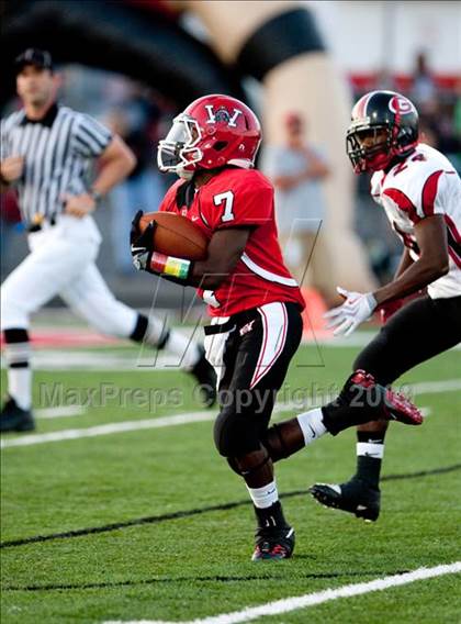 Thumbnail 3 in Glenville @ Wayne (Nike 5 Days 2 Friday) photogallery.