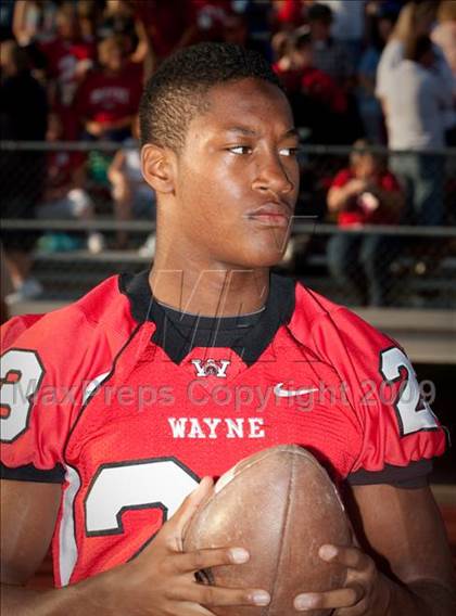 Thumbnail 2 in Glenville @ Wayne (Nike 5 Days 2 Friday) photogallery.