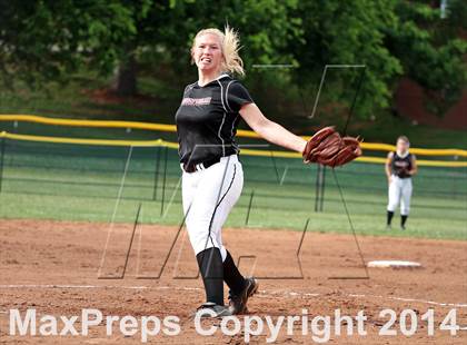 Thumbnail 2 in Powell @ Maryville (TSSAA Region 2-AAA Quarterfinal Playoff) photogallery.