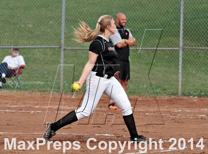 Thumbnail 3 in Powell @ Maryville (TSSAA Region 2-AAA Quarterfinal Playoff) photogallery.