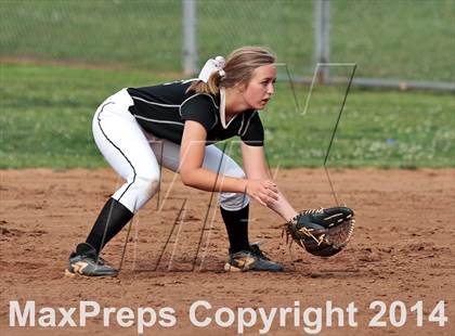 Thumbnail 1 in Powell @ Maryville (TSSAA Region 2-AAA Quarterfinal Playoff) photogallery.