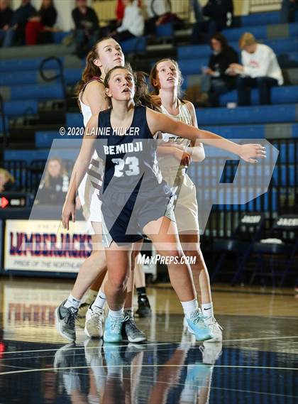 Thumbnail 3 in Bemidji vs Fergus Falls photogallery.