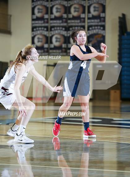 Thumbnail 2 in Bemidji vs Fergus Falls photogallery.