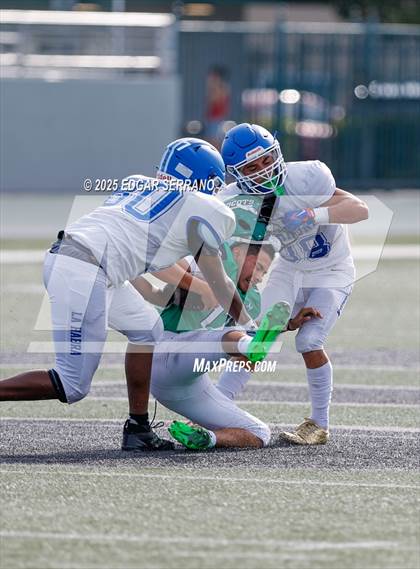 Thumbnail 2 in La Habra @ Upland photogallery.