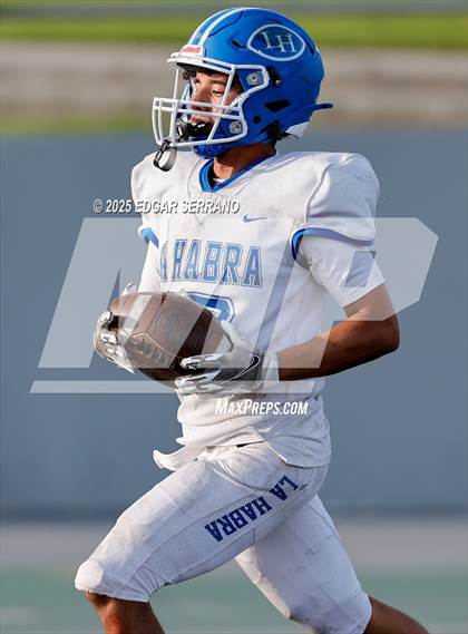 Thumbnail 2 in La Habra @ Upland photogallery.