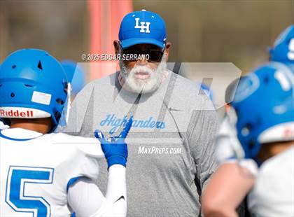 Thumbnail 3 in La Habra @ Upland photogallery.