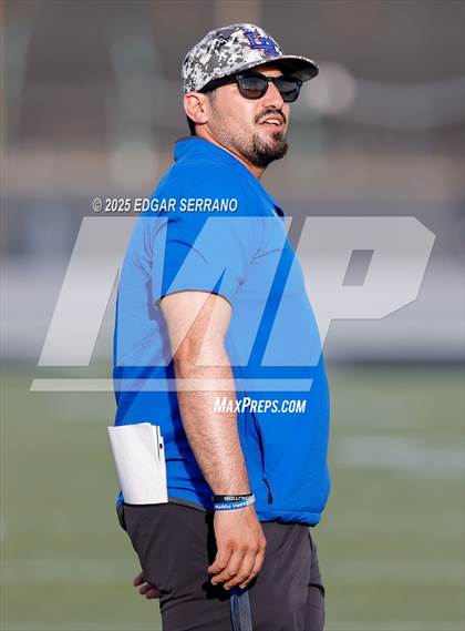 Thumbnail 3 in La Habra @ Upland photogallery.