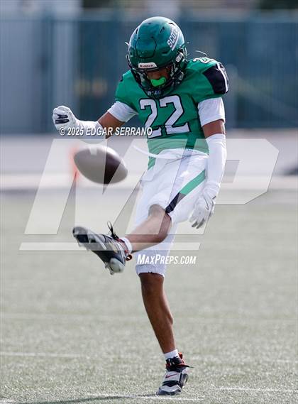 Thumbnail 3 in La Habra @ Upland photogallery.