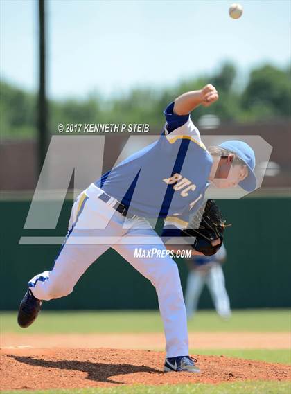 Thumbnail 3 in Berwick vs. Buckeye (LHSAA 3A Quarterfinal Playoff) photogallery.