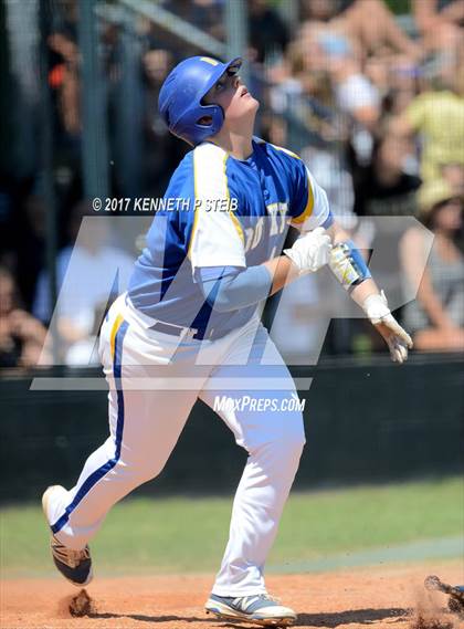 Thumbnail 1 in Berwick vs. Buckeye (LHSAA 3A Quarterfinal Playoff) photogallery.
