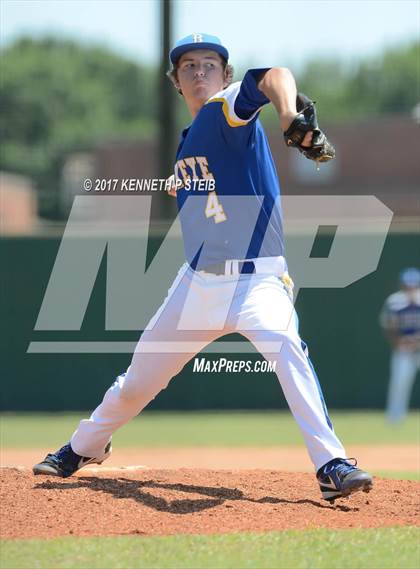 Thumbnail 1 in Berwick vs. Buckeye (LHSAA 3A Quarterfinal Playoff) photogallery.