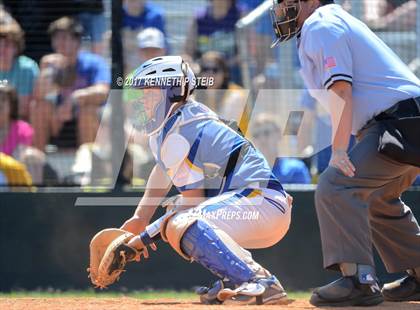 Thumbnail 2 in Berwick vs. Buckeye (LHSAA 3A Quarterfinal Playoff) photogallery.