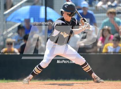 Thumbnail 1 in Berwick vs. Buckeye (LHSAA 3A Quarterfinal Playoff) photogallery.