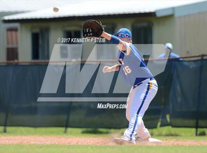 Thumbnail 3 in Berwick vs. Buckeye (LHSAA 3A Quarterfinal Playoff) photogallery.