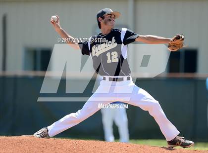 Thumbnail 3 in Berwick vs. Buckeye (LHSAA 3A Quarterfinal Playoff) photogallery.
