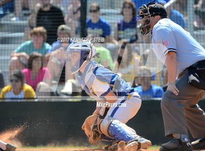Thumbnail 1 in Berwick vs. Buckeye (LHSAA 3A Quarterfinal Playoff) photogallery.