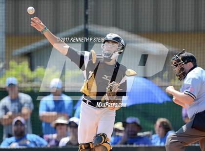 Thumbnail 2 in Berwick vs. Buckeye (LHSAA 3A Quarterfinal Playoff) photogallery.