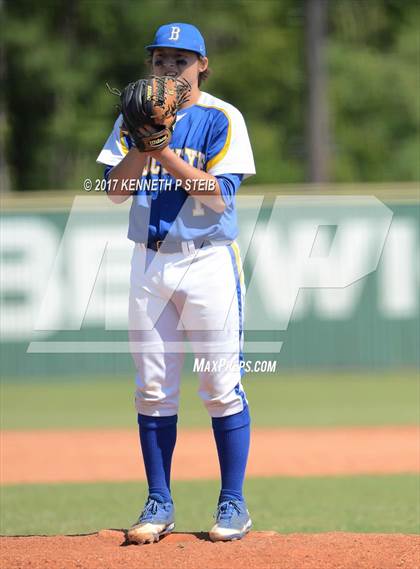Thumbnail 3 in Berwick vs. Buckeye (LHSAA 3A Quarterfinal Playoff) photogallery.