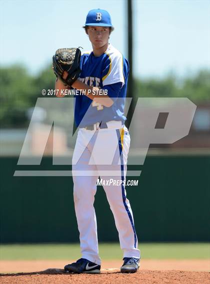 Thumbnail 1 in Berwick vs. Buckeye (LHSAA 3A Quarterfinal Playoff) photogallery.