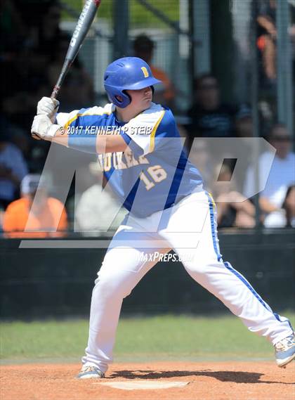 Thumbnail 3 in Berwick vs. Buckeye (LHSAA 3A Quarterfinal Playoff) photogallery.