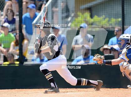 Thumbnail 1 in Berwick vs. Buckeye (LHSAA 3A Quarterfinal Playoff) photogallery.
