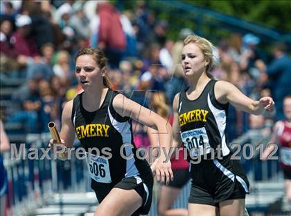 Thumbnail 3 in BYU Invitational photogallery.