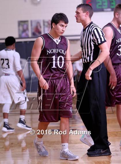 Thumbnail 3 in Norfolk @ Lincoln Northeast photogallery.
