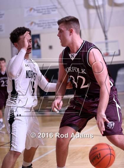 Thumbnail 3 in Norfolk @ Lincoln Northeast photogallery.