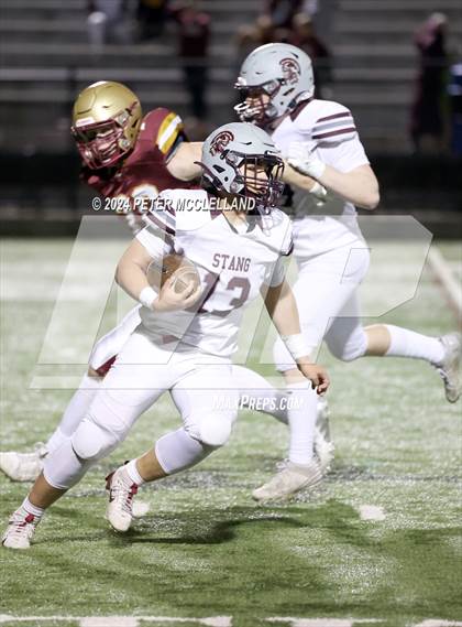 Thumbnail 2 in Bishop Stang vs Newburyport (MIAA Division 5 Round of 16) photogallery.