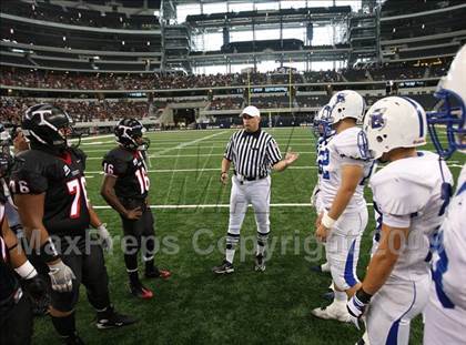 Thumbnail 1 in Bingham vs. Trinity (Kirk Herbstreit Varsity Football Series) photogallery.