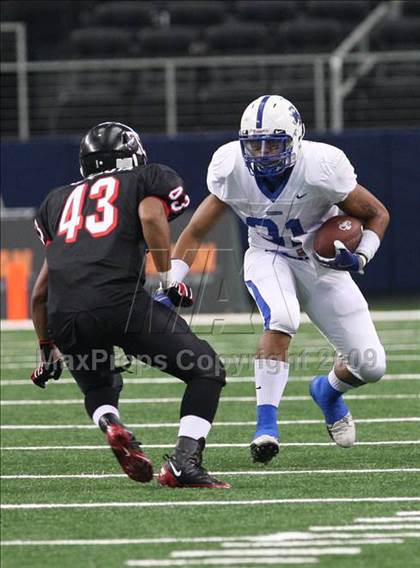 Thumbnail 1 in Bingham vs. Trinity (Kirk Herbstreit Varsity Football Series) photogallery.