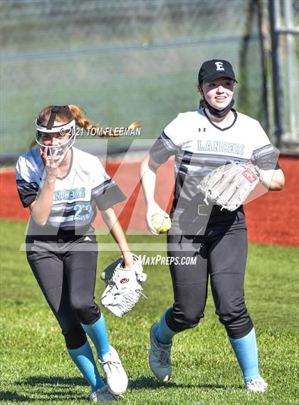 Thumbnail 2 in Shawnee Mission East @ Olathe Northwest photogallery.