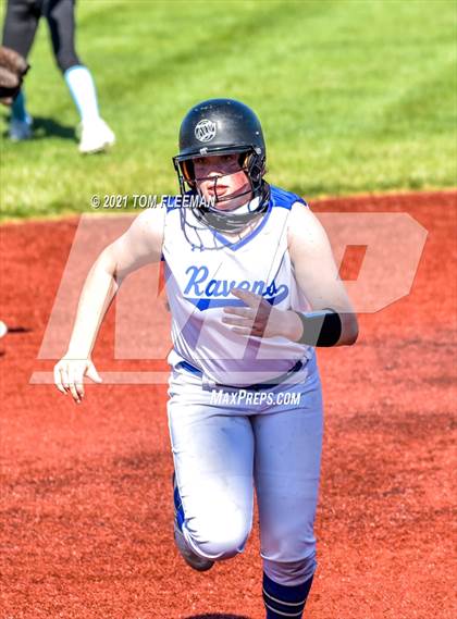 Thumbnail 3 in Shawnee Mission East @ Olathe Northwest photogallery.