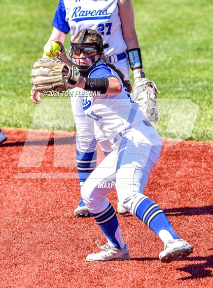 Thumbnail 3 in Shawnee Mission East @ Olathe Northwest photogallery.