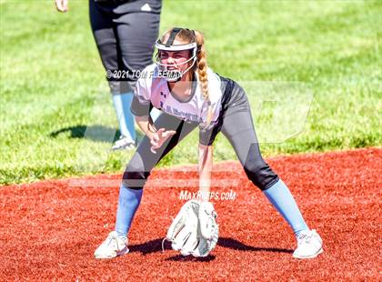 Thumbnail 3 in Shawnee Mission East @ Olathe Northwest photogallery.
