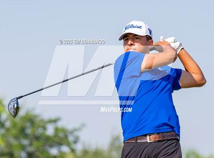 Thumbnail 3 in UIL Region IV 5A Boys Golf Final (Round 2) photogallery.
