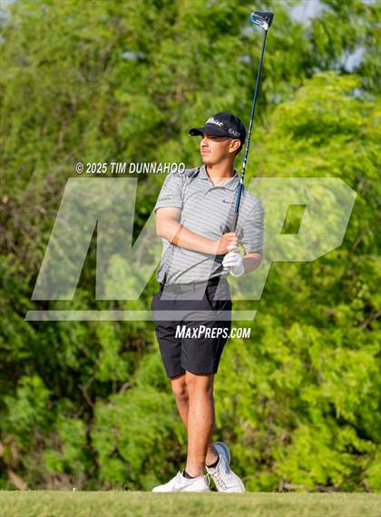 Thumbnail 2 in UIL Region IV 5A Boys Golf Final (Round 2) photogallery.