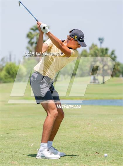 Thumbnail 1 in UIL Region IV 5A Boys Golf Final (Round 2) photogallery.