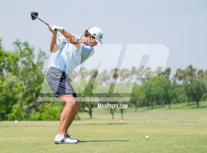 Thumbnail 2 in UIL Region IV 5A Boys Golf Final (Round 2) photogallery.