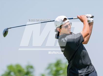Thumbnail 2 in UIL Region IV 5A Boys Golf Final (Round 2) photogallery.