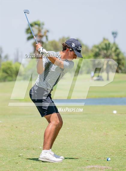 Thumbnail 3 in UIL Region IV 5A Boys Golf Final (Round 2) photogallery.