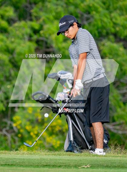 Thumbnail 2 in UIL Region IV 5A Boys Golf Final (Round 2) photogallery.