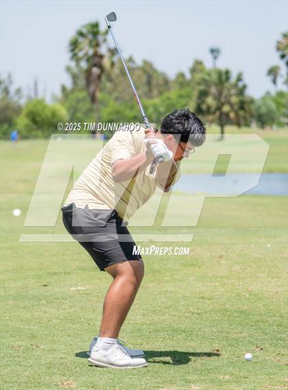 Thumbnail 1 in UIL Region IV 5A Boys Golf Final (Round 2) photogallery.