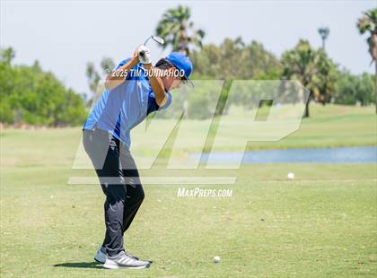 Thumbnail 3 in UIL Region IV 5A Boys Golf Final (Round 2) photogallery.