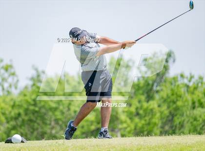 Thumbnail 3 in UIL Region IV 5A Boys Golf Final (Round 2) photogallery.