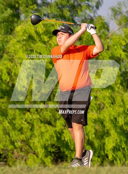 Thumbnail 1 in UIL Region IV 5A Boys Golf Final (Round 2) photogallery.