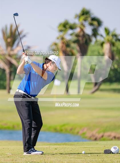 Thumbnail 2 in UIL Region IV 5A Boys Golf Final (Round 2) photogallery.