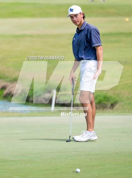 Thumbnail 2 in UIL Region IV 5A Boys Golf Final (Round 2) photogallery.